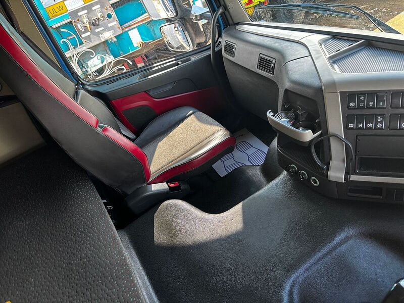 Volvo 500HP Tractor Unit with Tipping Gear