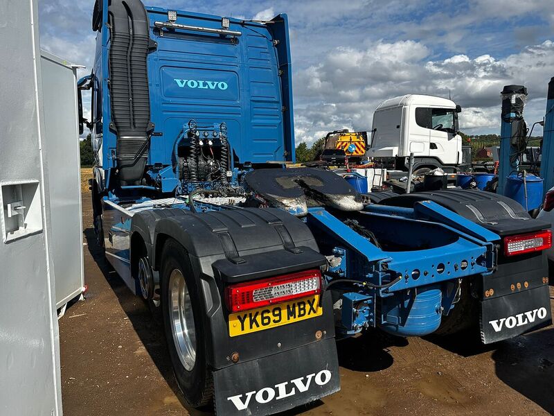 Volvo 500HP Tractor Unit with Tipping Gear