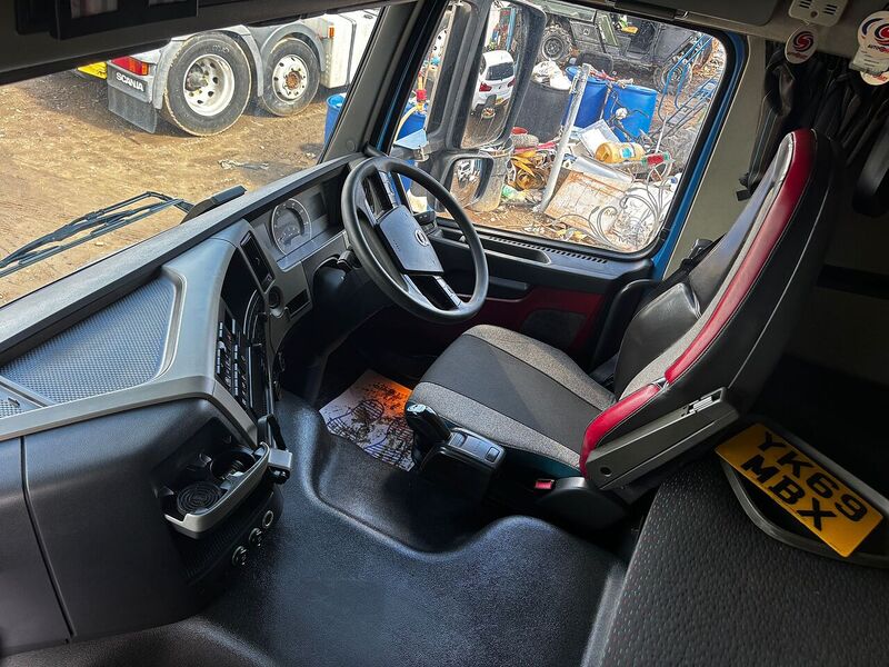 Volvo 500HP Tractor Unit with Tipping Gear