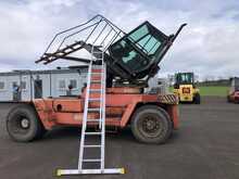 Boss 5 High Container Handler 