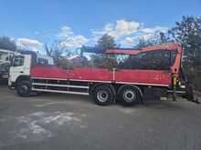 Volvo FM 300 with Palfinger Crane 