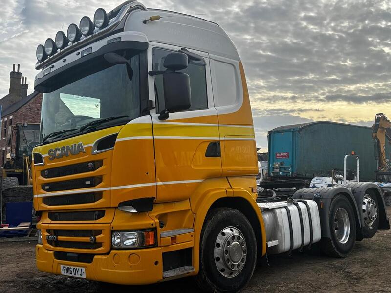 Scania V8 Rear Lift Tractor Unit 