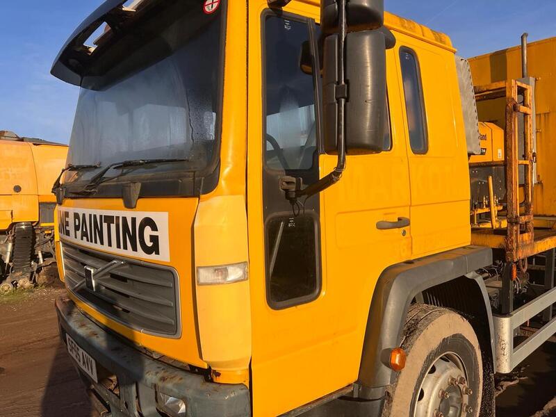 Volvo 18 Ton Line Painting Vehicle Specialist Vehicle 