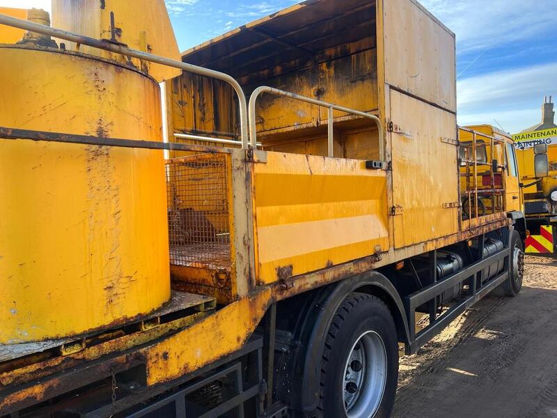 Volvo 18 Ton Line Painting Vehicle Specialist Vehicle 