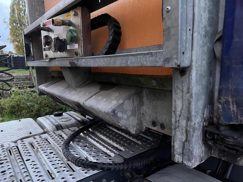 Cartwright Curtain Side Trailers 