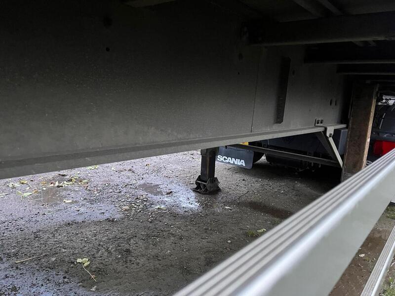 Cartwright Curtain Side Trailers 