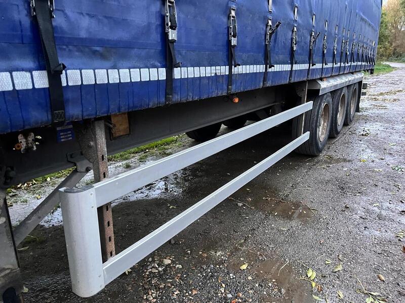 Cartwright Curtain Side Trailers 