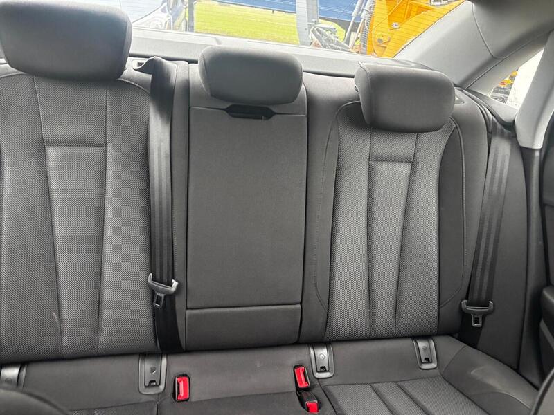 Audi 2.0 TDI 35 Technik Saloon 4dr Diesel S Tronic Euro 6 (s/s) (163 ps)