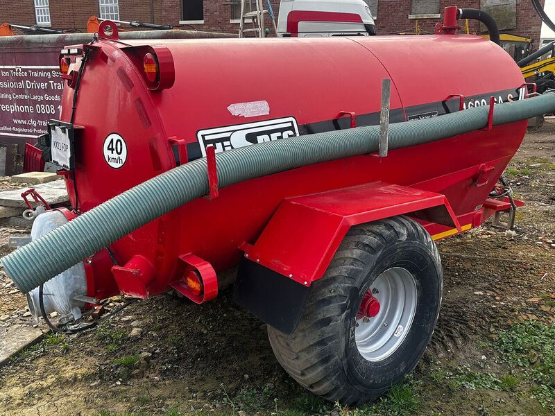 Hi Spec Vac Tankers