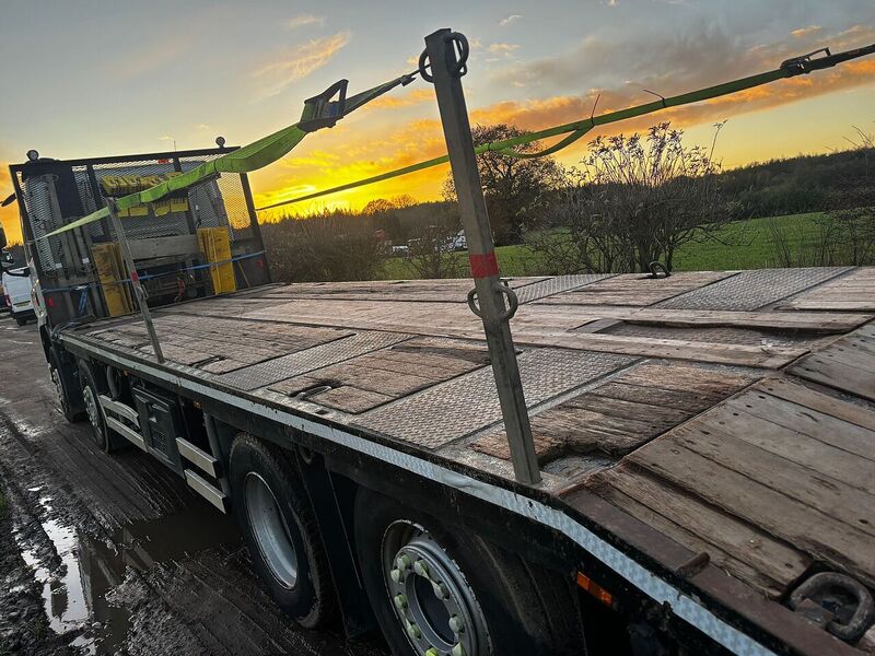 DAF 400 8x2 Steer Beavertail