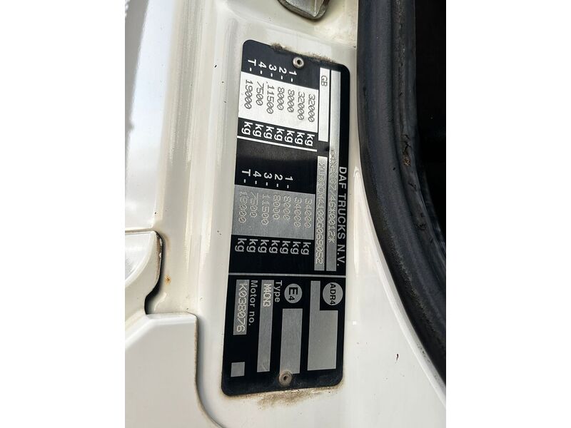 DAF 400 8x2 Steer Beavertail