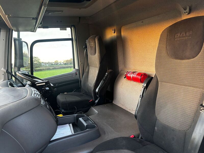 DAF 400 8x2 Steer Beavertail