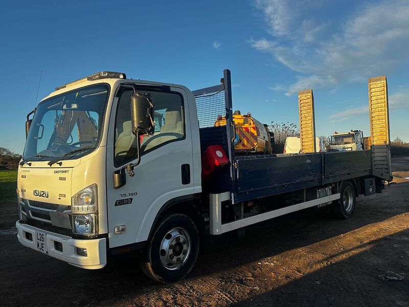 Isuzu N7.5190 7.5 Ton Dropside