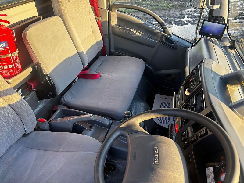Isuzu N7.5190 7.5 Ton Dropside