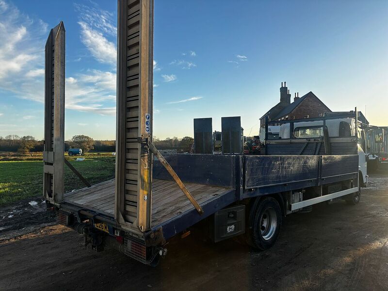 Isuzu N7.5190 7.5 Ton Dropside