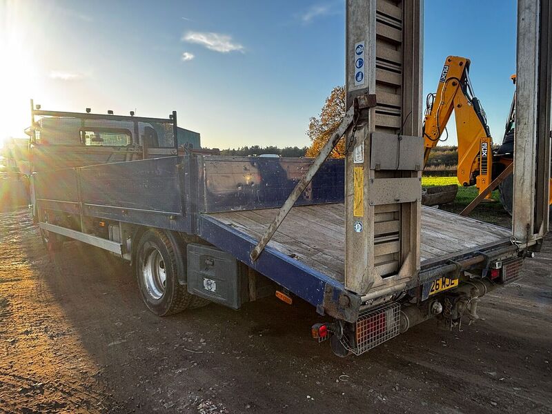 Isuzu N7.5190 7.5 Ton Dropside