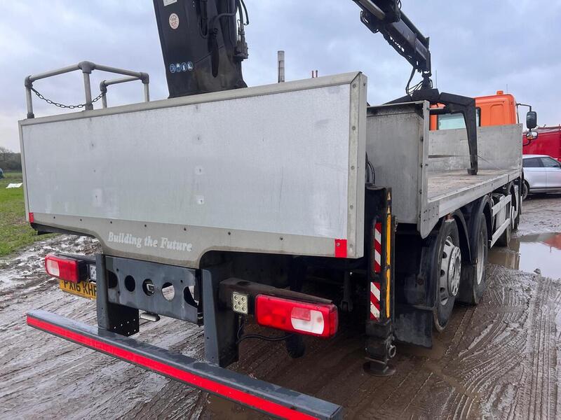DAF 400 Flat with Rear Mounted Atlas Crane