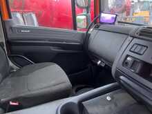 DAF CF 410 Flat with Rear Mounted Atlas Crane 