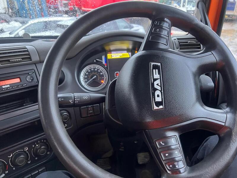 DAF 400 Flat with Rear Mounted Atlas Crane