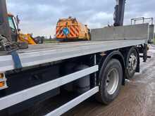 DAF CF 410 Flat with Rear Mounted Atlas Crane 