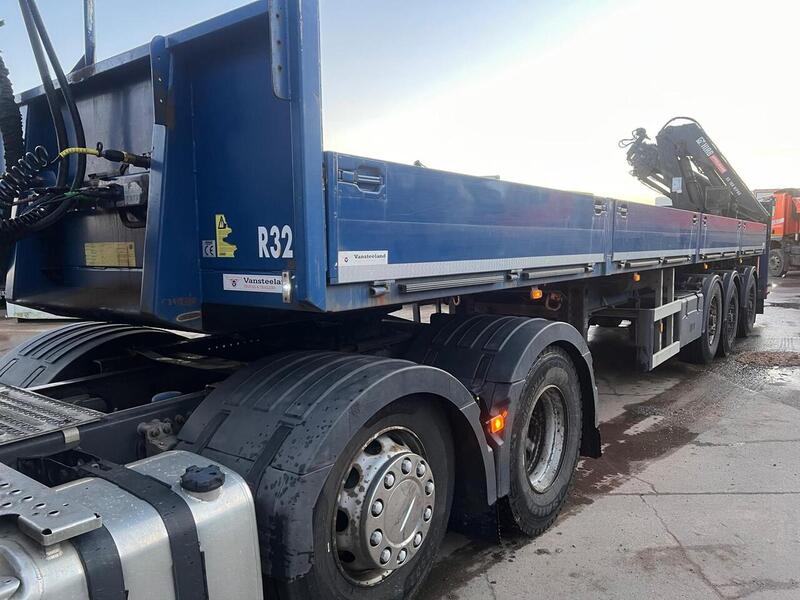Renault with Dropside Crane Trailer 