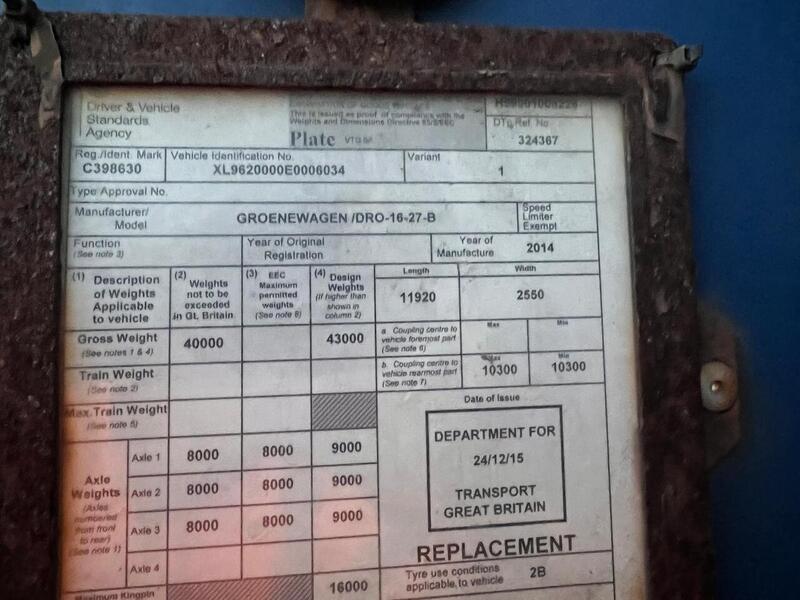 Renault with Dropside Crane Trailer 