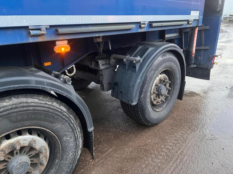 Renault with Dropside Crane Trailer 