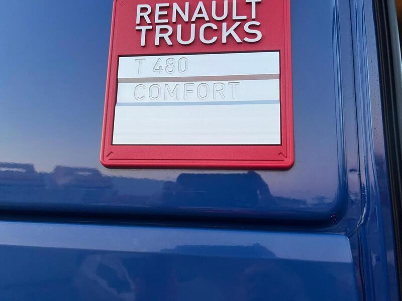 Renault with Dropside Crane Trailer 