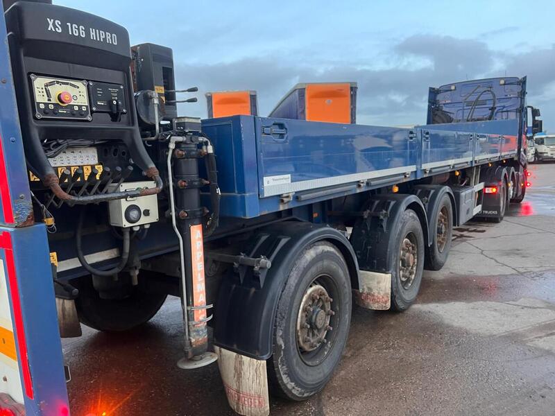 Renault with Dropside Crane Trailer 