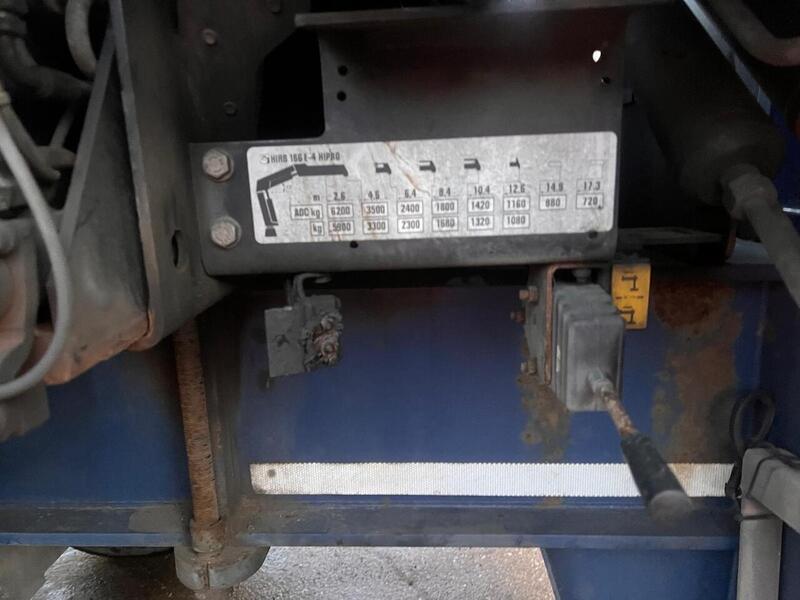 Renault with Dropside Crane Trailer 