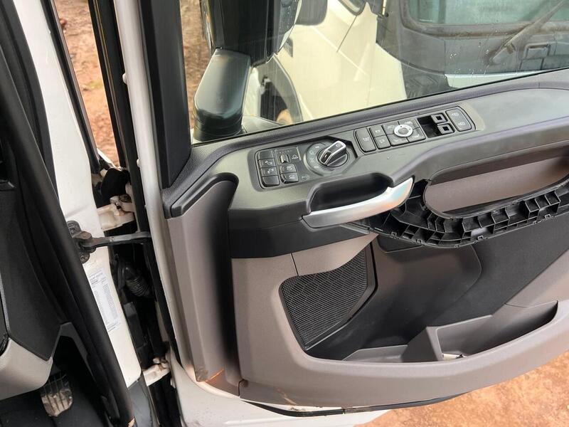 Scania Pet Reg Tractor Unit 