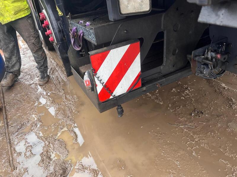 Scania Flat with 6 Extension Crane Flatbed 