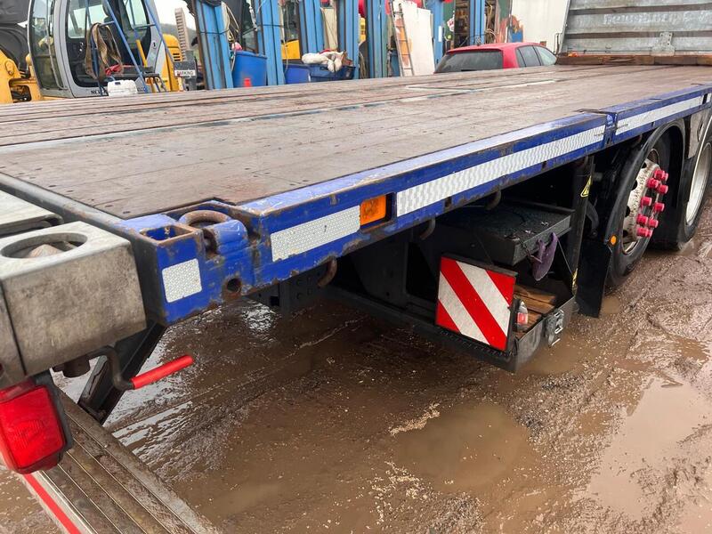 Scania Flat with 6 Extension Crane Flatbed 