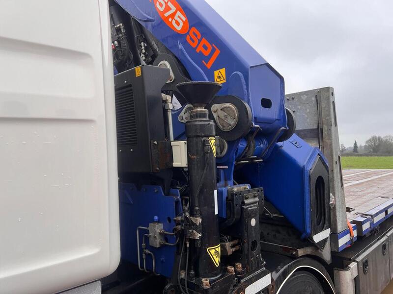 Scania Flat with 6 Extension Crane Flatbed 