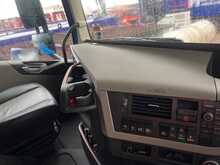 Volvo FH500 Globetrotter Mid Lift Tractor Unit 
