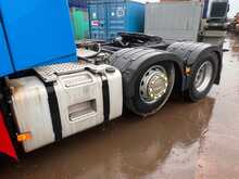 Volvo FH500 Globetrotter Mid Lift Tractor Unit 