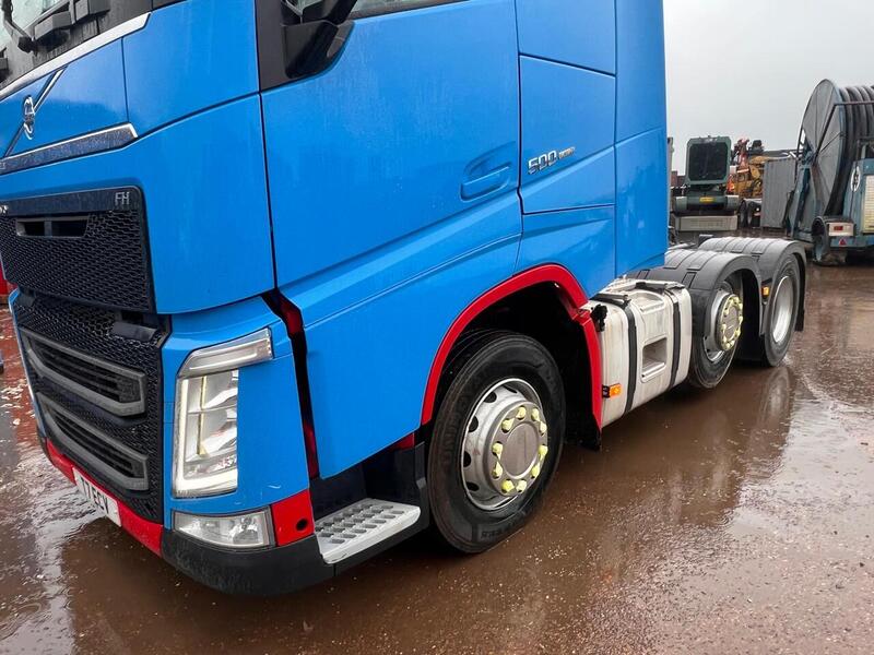 Volvo Globetrotter Mid Lift Tractor Unit