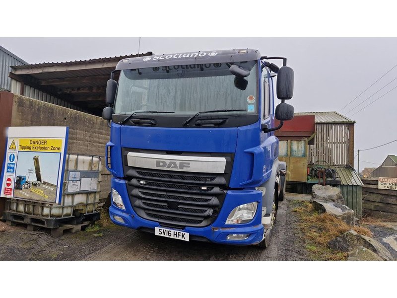 DAF 460 with Titan Walking floor Aggregate Trailer