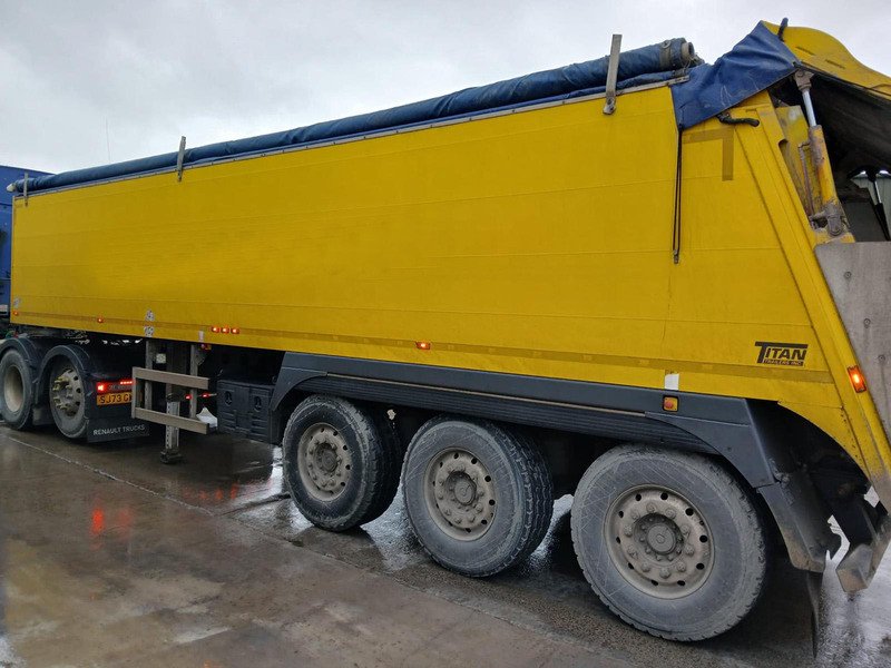 DAF 460 with Titan Walking Floor Aggregate Trailer