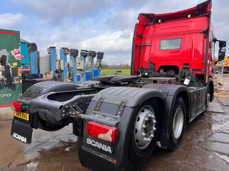 Scania 6x2 Rear Lift Tractor Unit