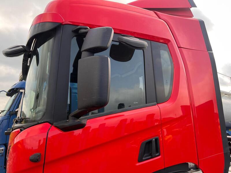 Scania 6x2 Rear Lift Tractor Unit