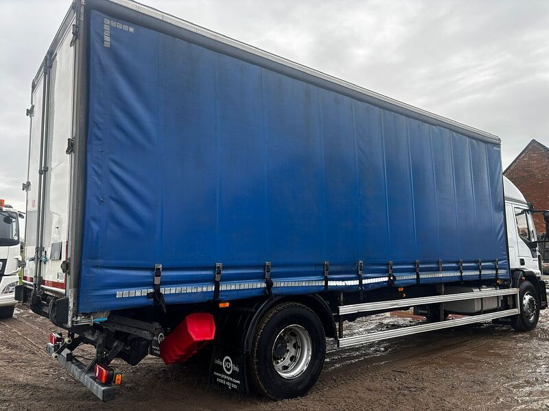 Iveco 180-250 Curtain Side