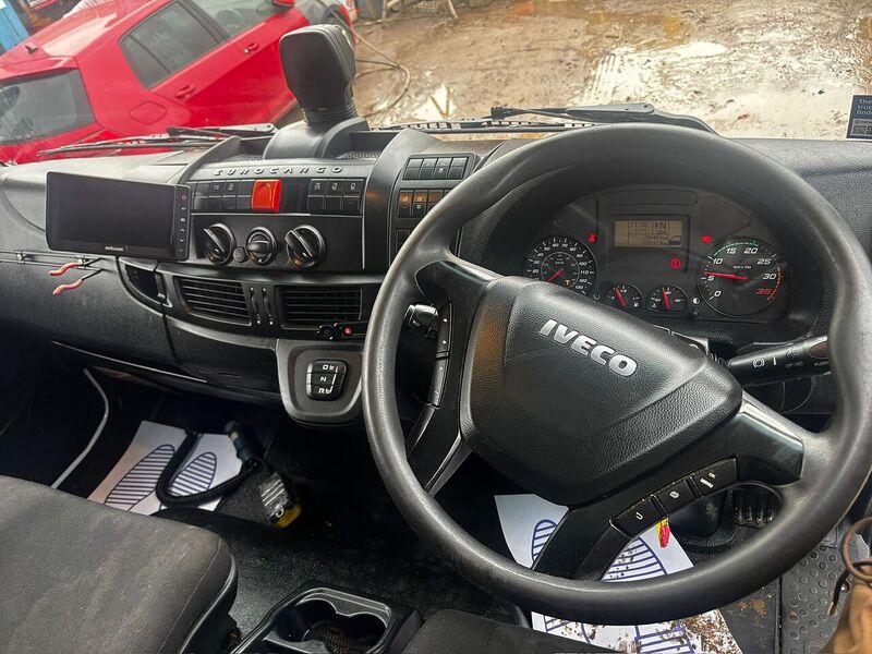 Iveco 180-250 Curtain Side