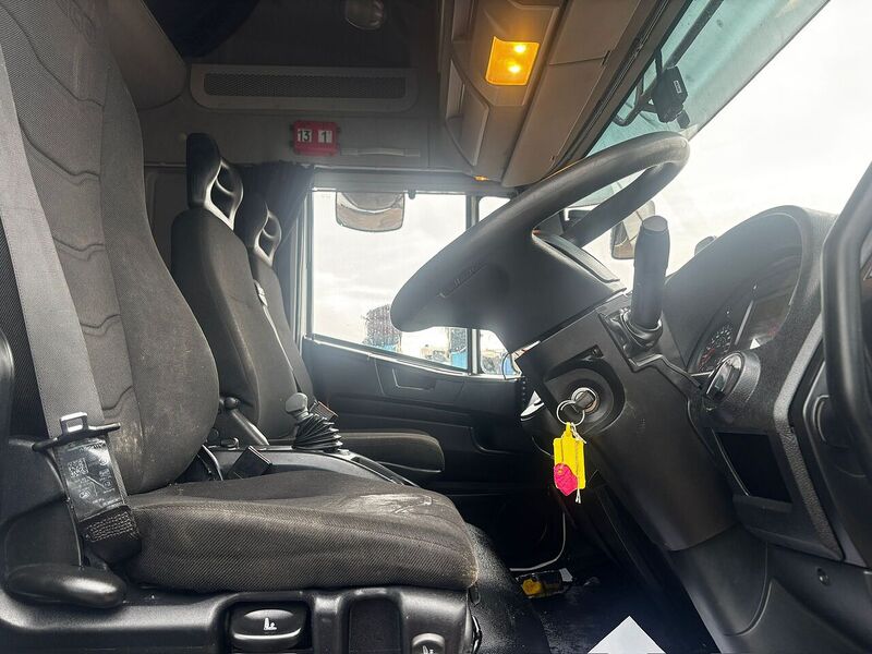 Iveco 180-250 Curtain Side