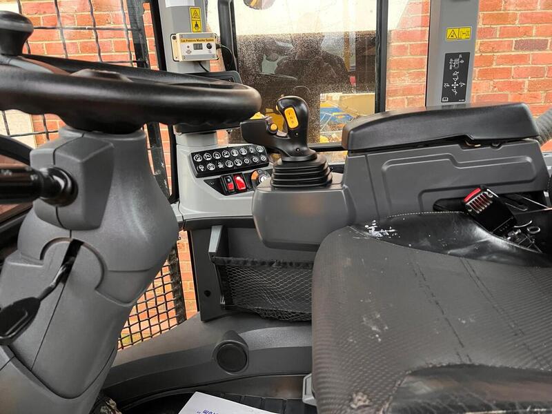 Caterpillar Loading Shovel