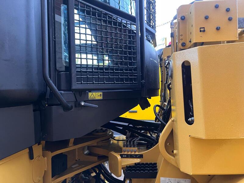 Caterpillar Loading Shovel