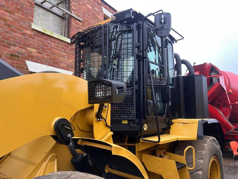 Caterpillar Loading Shovel