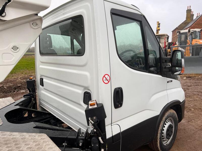 Iveco Fitted with 21m Man Lift