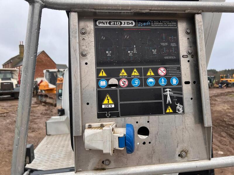 Iveco Fitted with 21m Man Lift