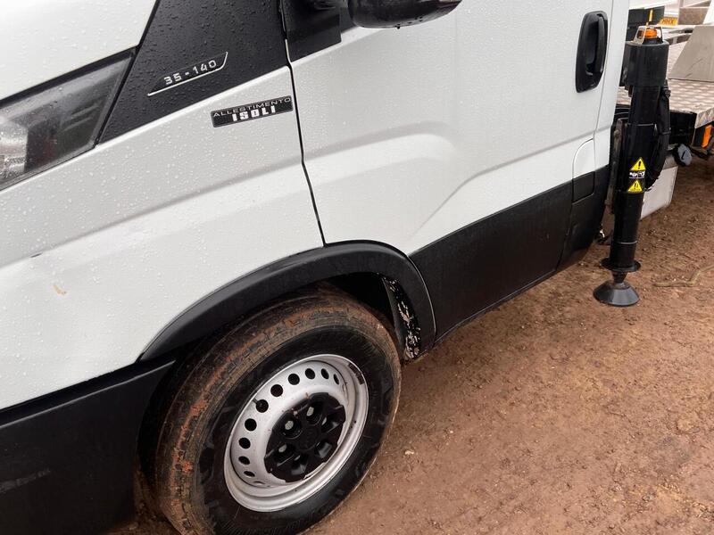 Iveco Fitted with 21m Man Lift